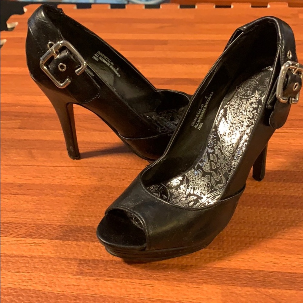 Black heels